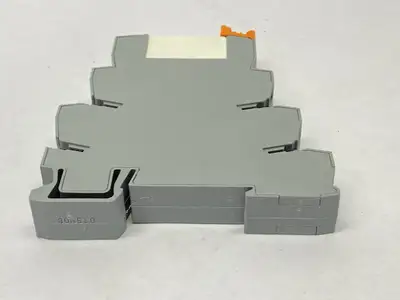 PLC-RSC- 24DC/21-21,2967060 | Phoenix Contact PLC-RSC- 24DC/21-21 Relay Module 24VDC 2967060 - Used