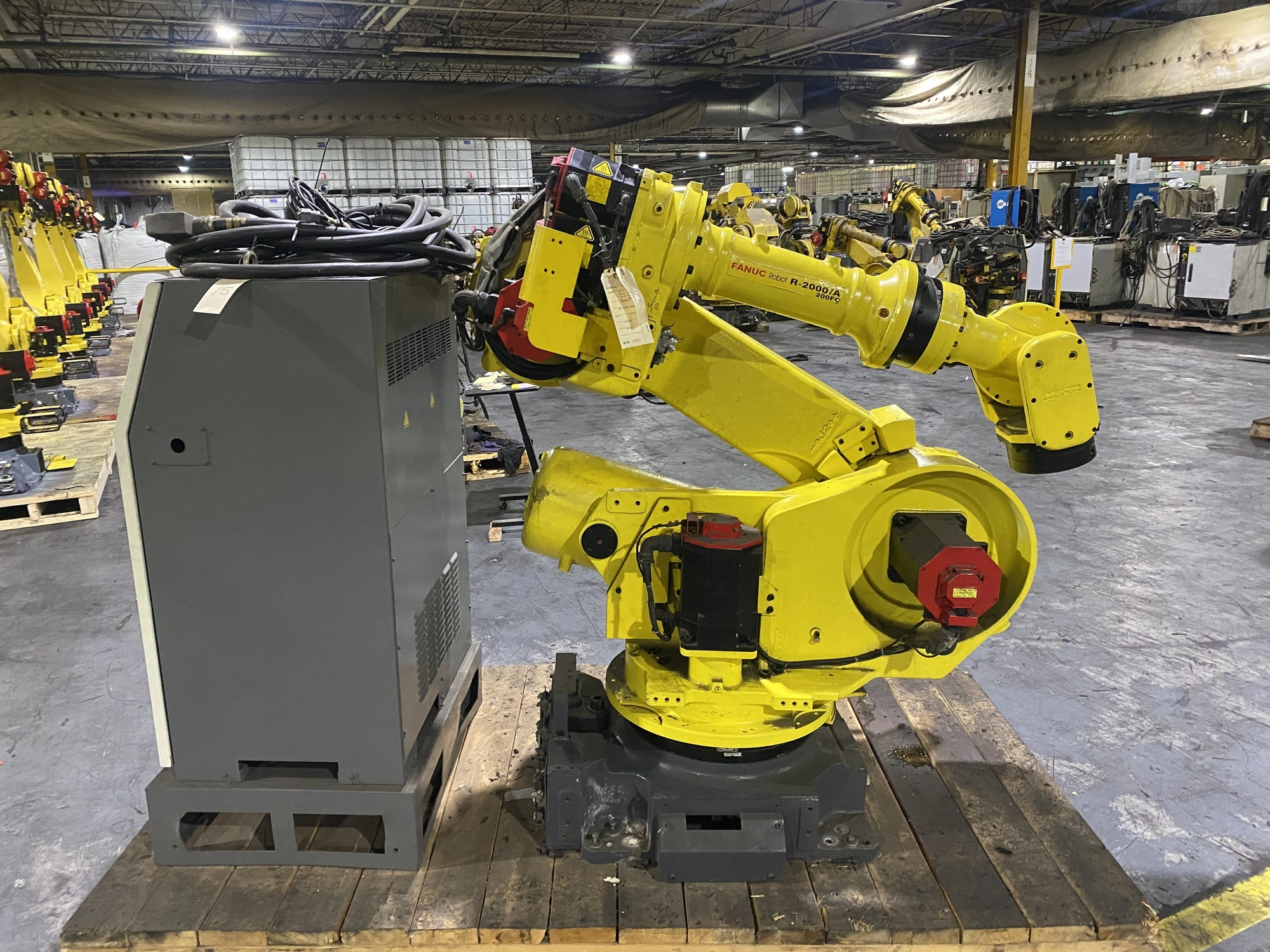 Used FANUC R-2000iA/200FO + RJ3iB Robots Michigan US | iGAM Industrial Marketplace #44967