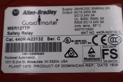 Allen Bradley 440R-N23132 SER C SAFETY RELAY AUTO/MANUAL RESET TYPE STOCK L-609C