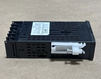New | in-Stock Omron E5GC-QX0A6M-000 PLC Processors Indiana US | J&J Industrial Supply #514122