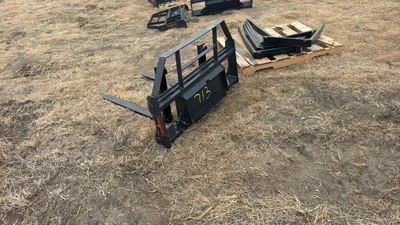 Mini Skid Steer Pallet Fork Frame Landhonor 2025 Unused MPF-11-2000G