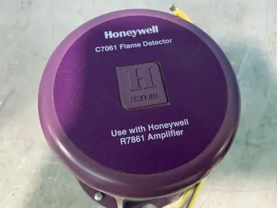 Used 2024 HONEYWELL CR7061A1012 Gas Analyzers / Detectors Ohio US | HGR 24 #1545420