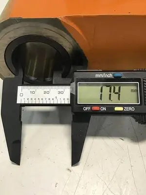 USED CINCINNATI MILACRON 3927672