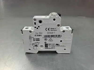 USED Siemens Miniature Circuit Breaker 1-Pole