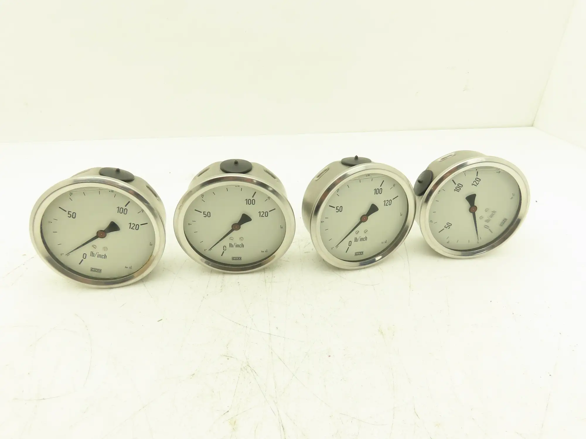 Wika Pressure Gauge Oil Filled 120LB/Inch 60 Bar 1/2"NPT Lot Of 4