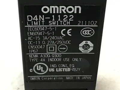 USED OMRON D4N-1122