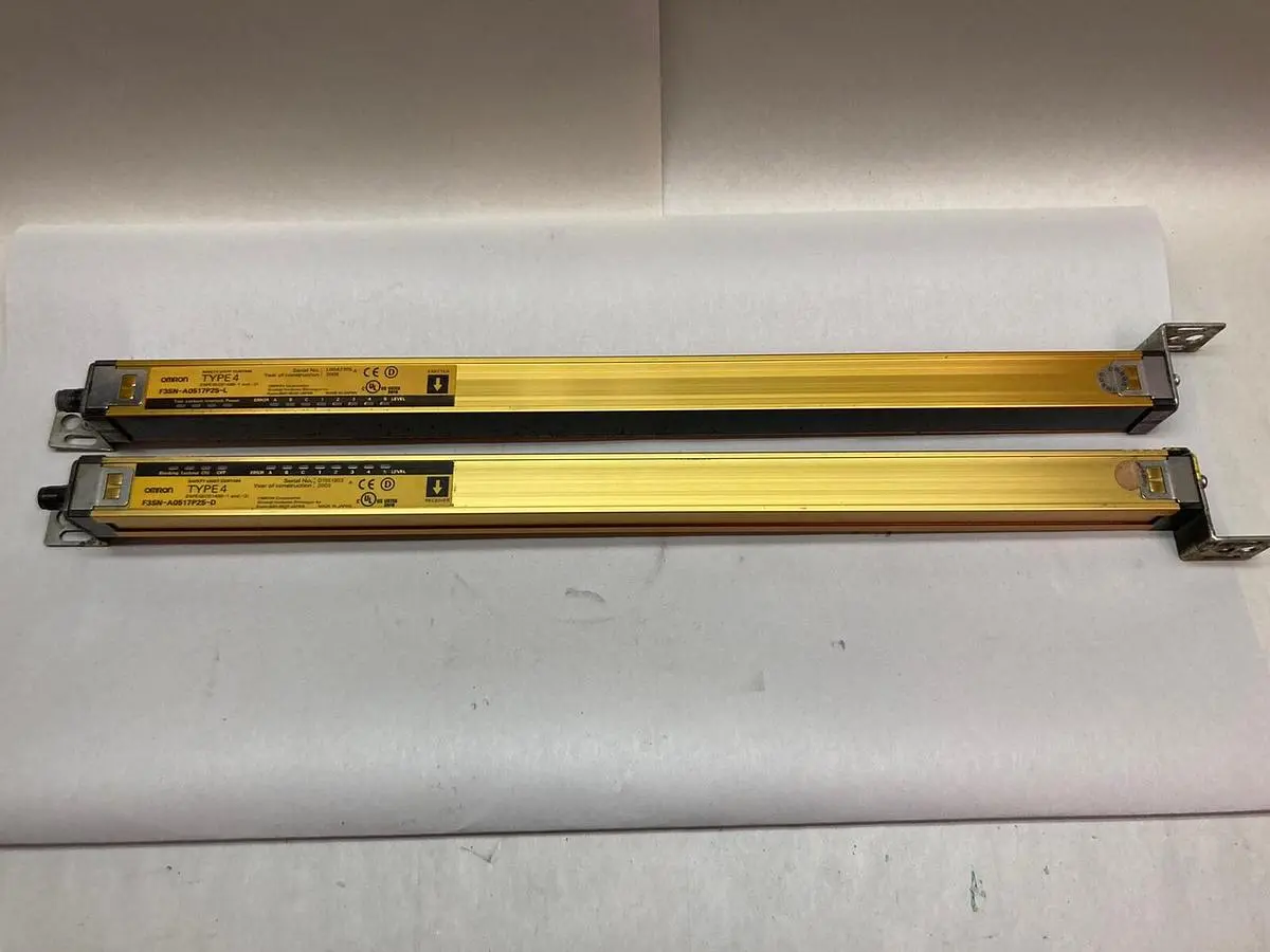 USED OMRON F3SN-A0517P25-D / F3SN-A0517P25-L
