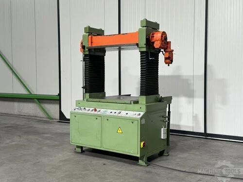 Used 1987 MILLUTENSIL BV 25 PM Hydraulic Presses NL | Mach 4 Metal #116352