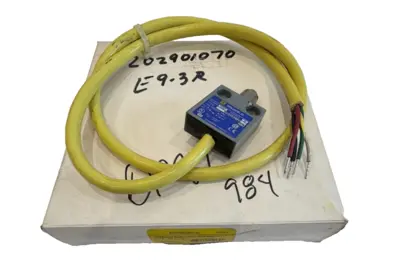 NEW SQUARE D 9007MS02S0100 LIIMIT SWITCH SERIES B