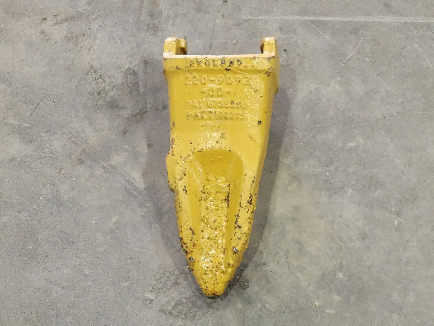 NEW CATERPILLAR 220-9092