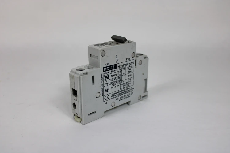 Used ALLEN BRADLEY 1492-CB1G040 Circuit Breakers Kentucky US | Industrial Parts R Us Inc. #355437