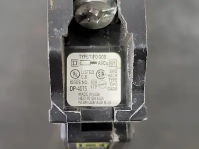 USED SQUARE D QOB120