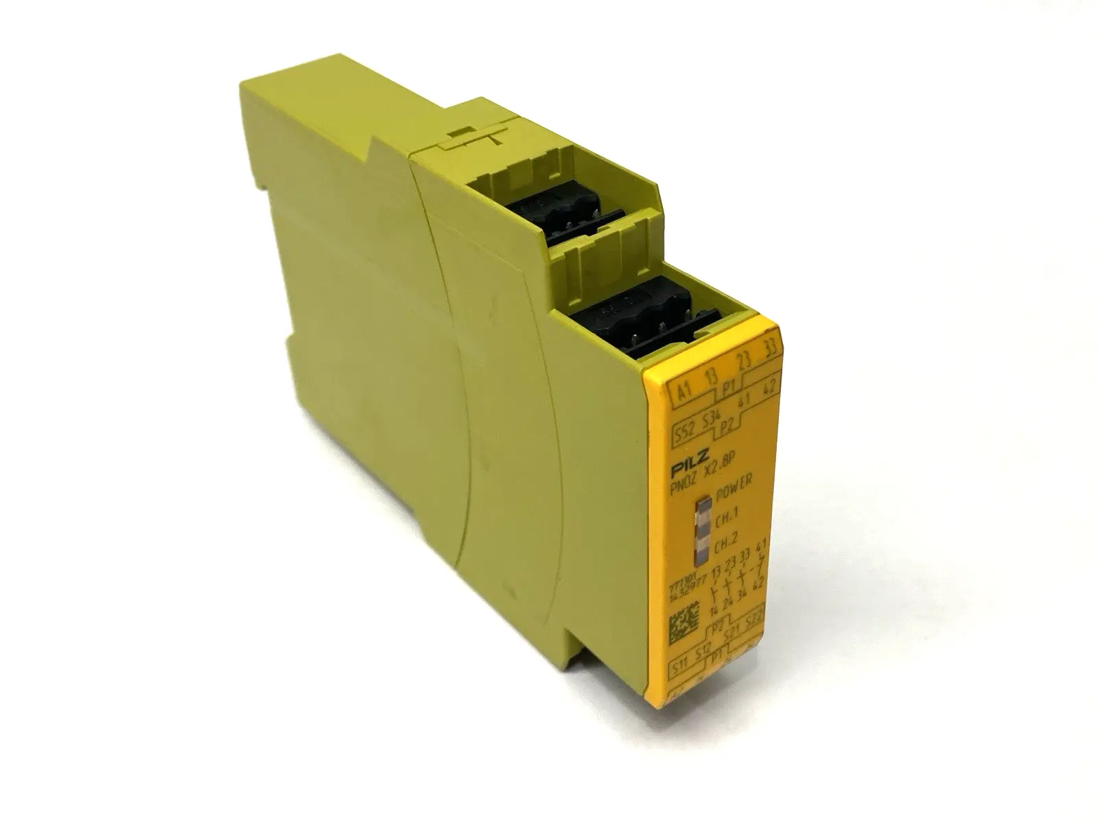 USED PILZ SAFETY RELAY 24V 777301 NO TERMINALS