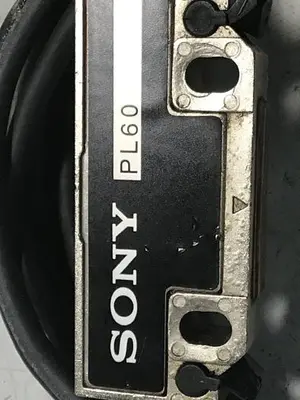 USED SONY PL60