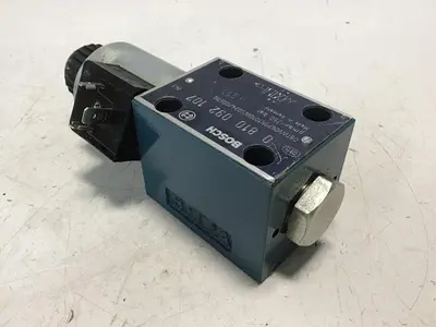 USED BOSCH 0 810 092 107