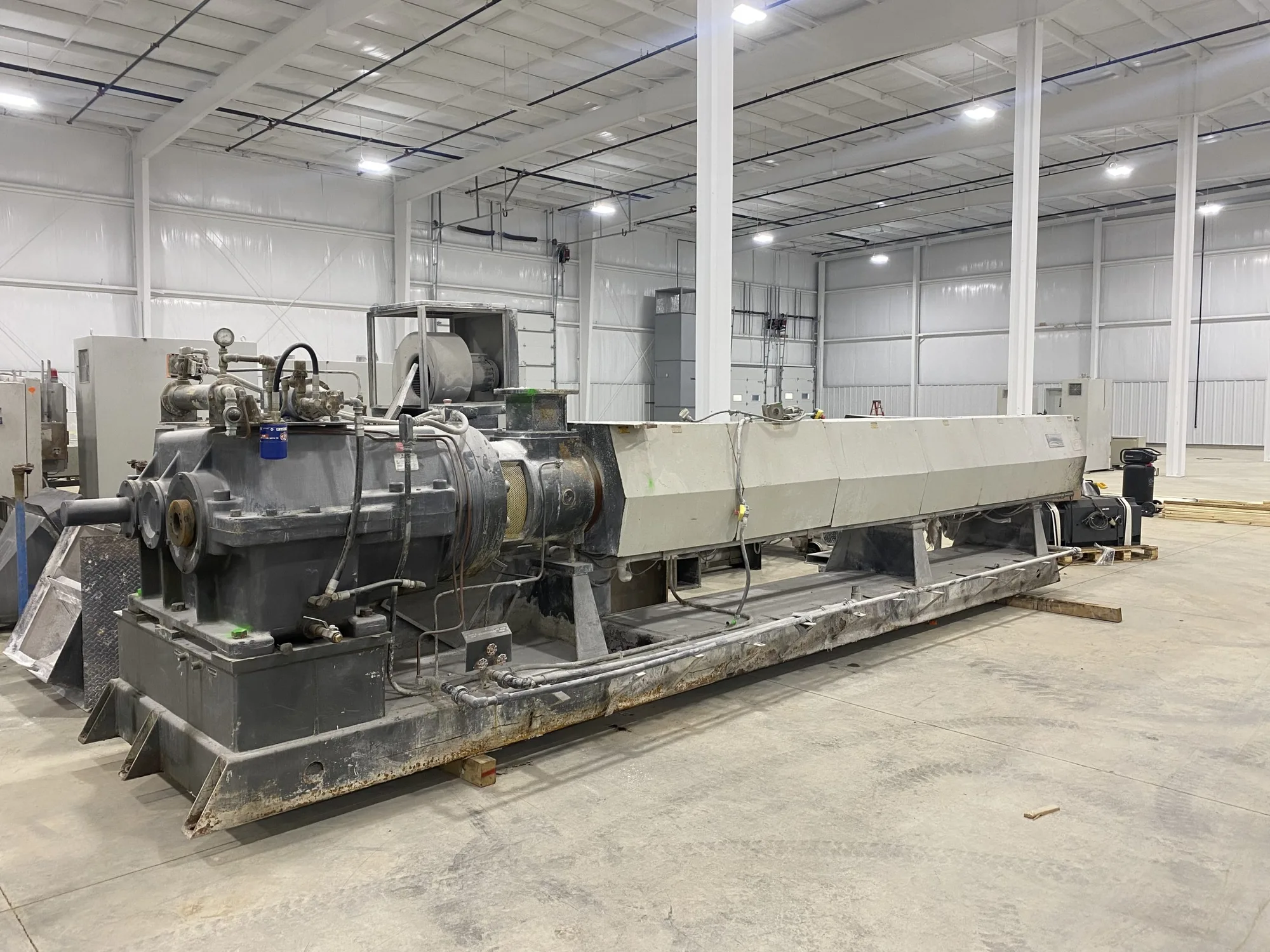 6″ Davis Standard 36:1 -400 HP
