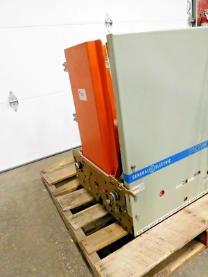 Used GE VB 7.2-500-3 Circuit Breakers Ohio US | Equipment Recovery Corp. #1331715