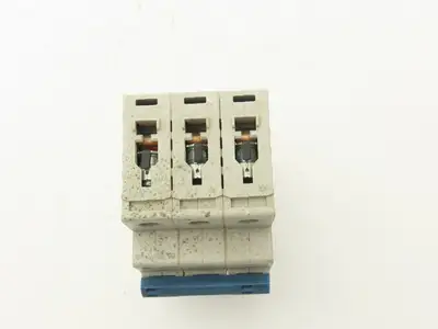 Allen Bradley 1492-SPM3C160 Circuit Breaker 16A 3 Pole 480 VAC Ser D