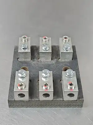 Ferraz Shawmut 61033T Fuse Block 100A 600V. Loc4E24