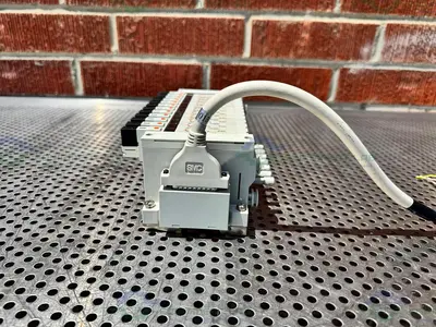 Used LOT OF 12 - SMC VQ2100-5 SOLENOID VALVE MANIFOLD 0.1-0.7 MPA Electronics & Components California US | Equipment Lab #1271596