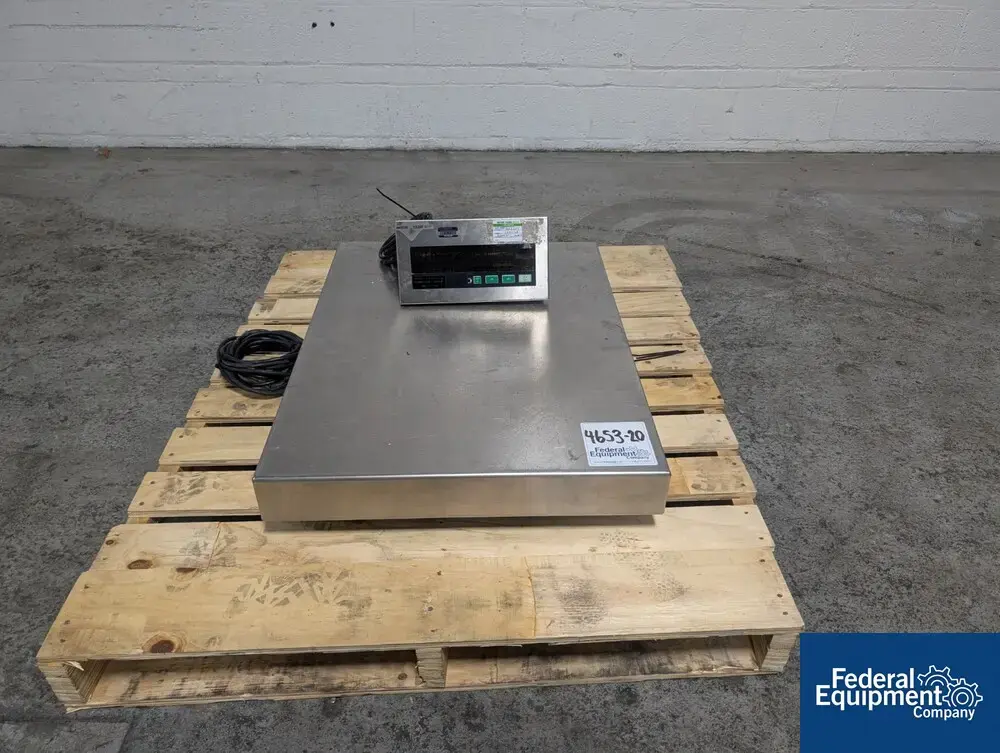 USED Mettler Toledo 23" x 31" Mettler-Toledo ID1 Plus Floor Scale