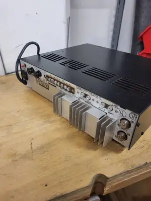 Bogen Challenger Solid State Amplifier Model C-60