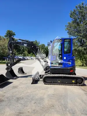 USED 2026 BLU B35