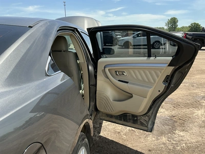 USED 2018 FORD TAURUS