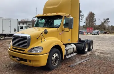 Used 2015 FREIGHTLINER FLD12064ST Misc Trucks Illinois US | Mitsubishi HC Capital America #163935