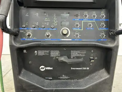 Used MILLER SYNCROWAVE 250 DX Tig Welders Georgia US | The Equipment Hub #801152