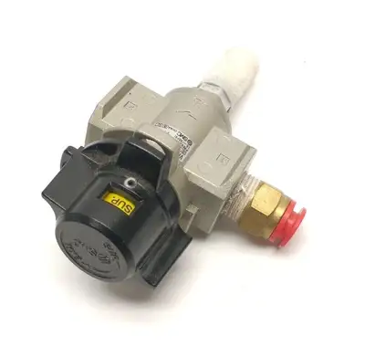 USED SMC MANUAL 3-PORT LOCK-OUT VALVE 3/8" NPT
