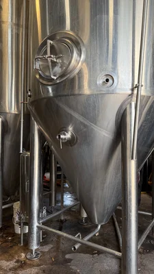 DYM 60bbl (1,860 Gallons) Unitank/Fermenter