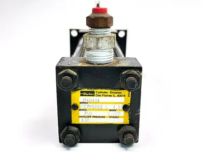 1.50J2AU18A5.00 | Parker 1.50 J2AU18A5.00 Pneumatic Air Cylinder 1 1/2" Bore 5" Stroke - Used