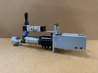 JLT 79Z: Hand-Held Pneumatic Clamp Tightener