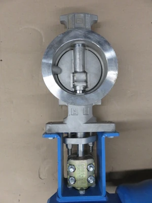 Jamesbury 4"-150 Wafer Sphere / Butterfly Valve with Pneumatic Actuator Unused