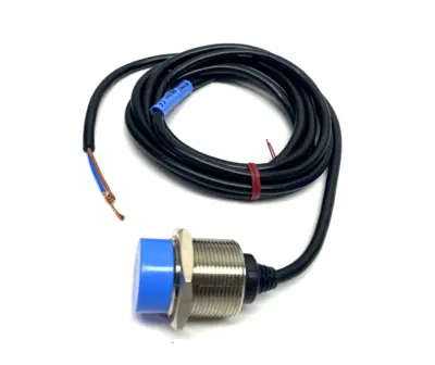 EV-130U | Keyence  Proximity Sensor, M30 2m 2-Wire Cable, Main Unit - New Other