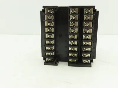 Honeywell UDC2500 Digital Temperature Controller DC2501-E0-0L00-200-00000-00-0