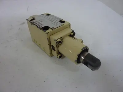 USED REXROTH 4WMR6D52