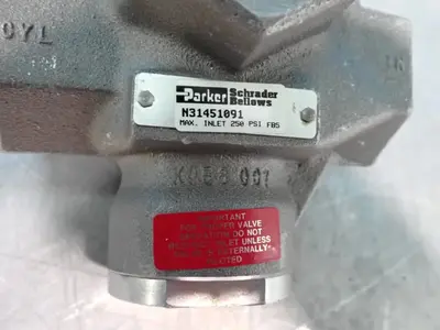 USED 1999 PARKER N31451091