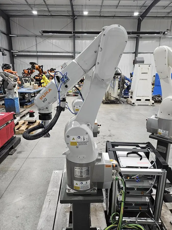 USED 2024 KUKA KR10 R1100