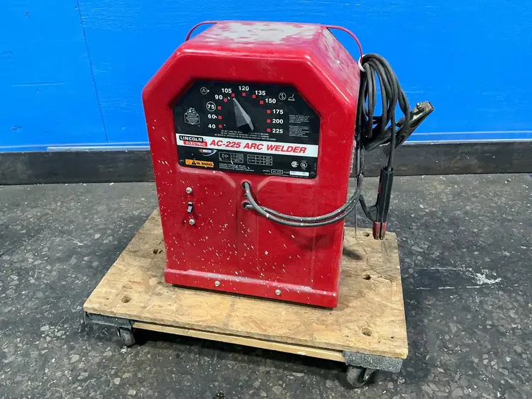 Used LINCOLN ELECTRIC AC225 Arc Welders Ohio US | HGR 24 #1300937