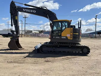USED 2023 Volvo ECR235E