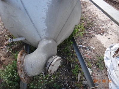 500 Gallon Stainless Vertical Waste Tote Filling Station