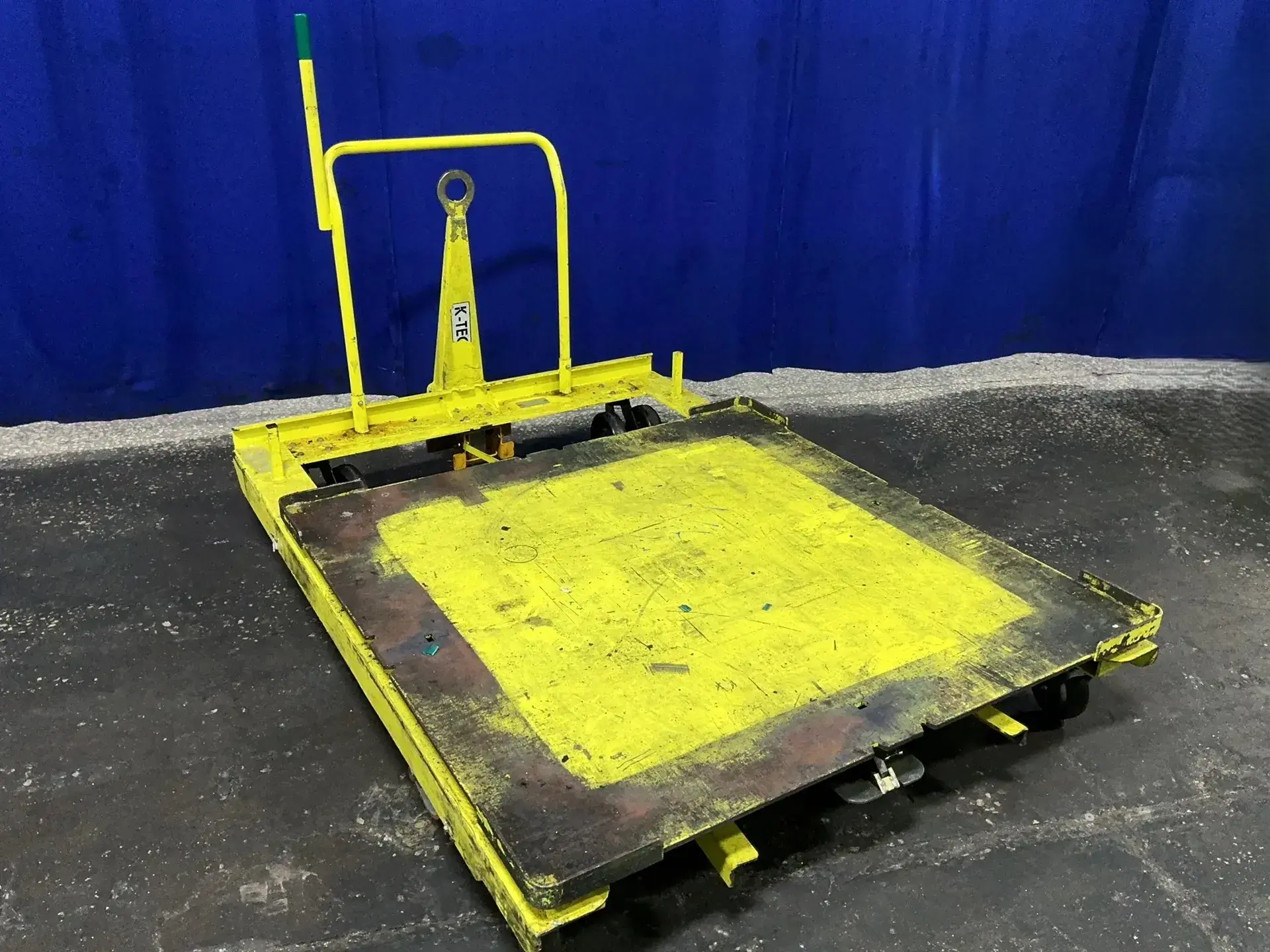 Used _UNKNOWN_ _UNKNOWN_ Tool Carts Ohio US | HGR 24 #1370279