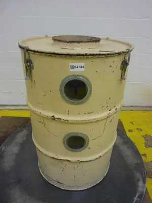 USED METAL FABRICATOR DUST744