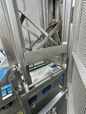 USED INNOTECH TRAY UPSTACKER