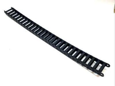 USED IGUS E2 MEDIUM ENERGY CHAIN CABLE CARRIER 27 LINKS