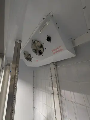 USED BEVERAGE-AIR CFG48-5