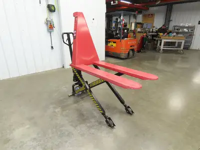 Uline H-5442 Manual Narrow Pallet Lifter 3000lb Jack 46" Long 31" Lift Height