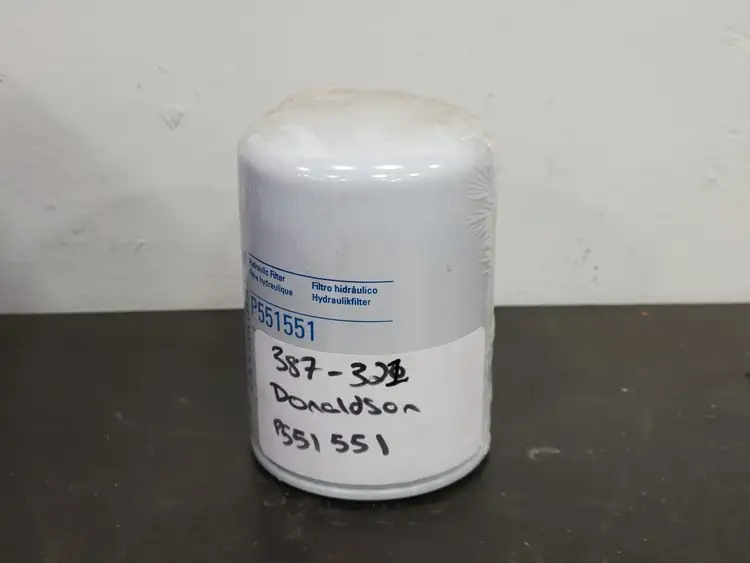Used DONALDSON P551551 Oil Filter British Columbia CA | Lenmark #282586